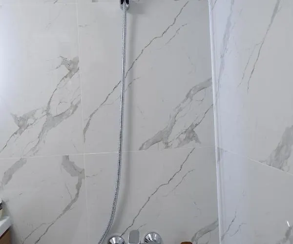 Garsoniera Lux Bd. Decebal Бухарест